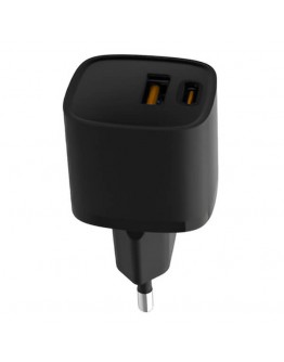 Evelatus USB-A un USB-C adapteris ar jaudu līdz 30W, piemērots ātrai dažādu ierīču uzlādei