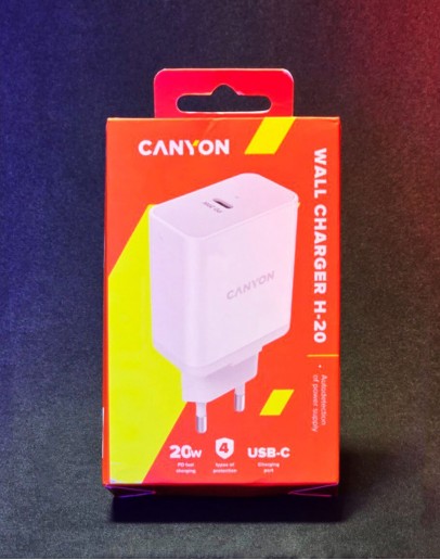 Adapteris Canyon sienas lādētājs H-20 ar USB-C (20 W, balts)